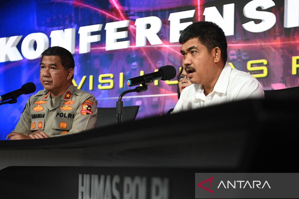 Densus 88 apprehends terror suspects in two provinces: Police