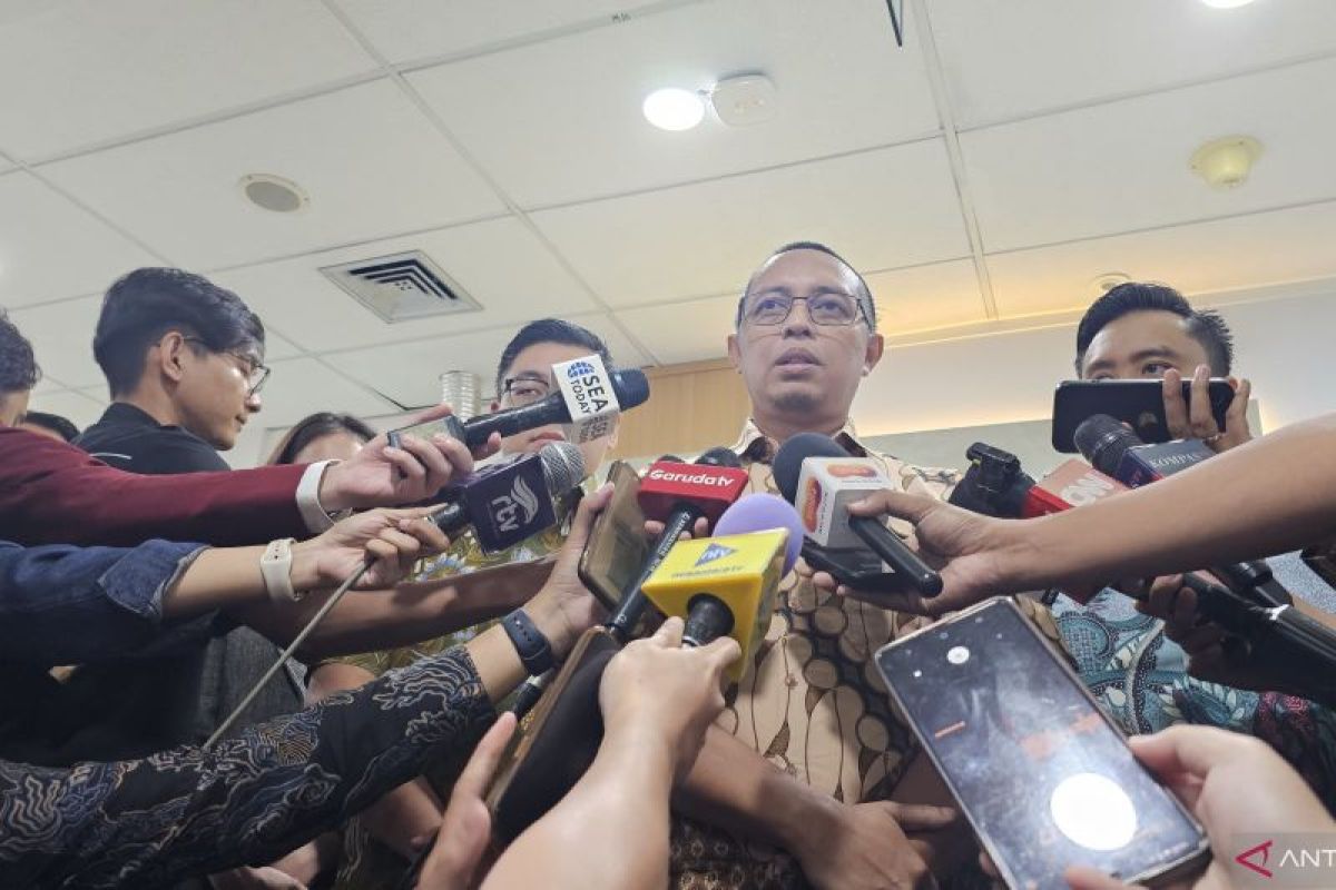 Civil servants' 13th salary, THR safe amid budget cuts: PCO